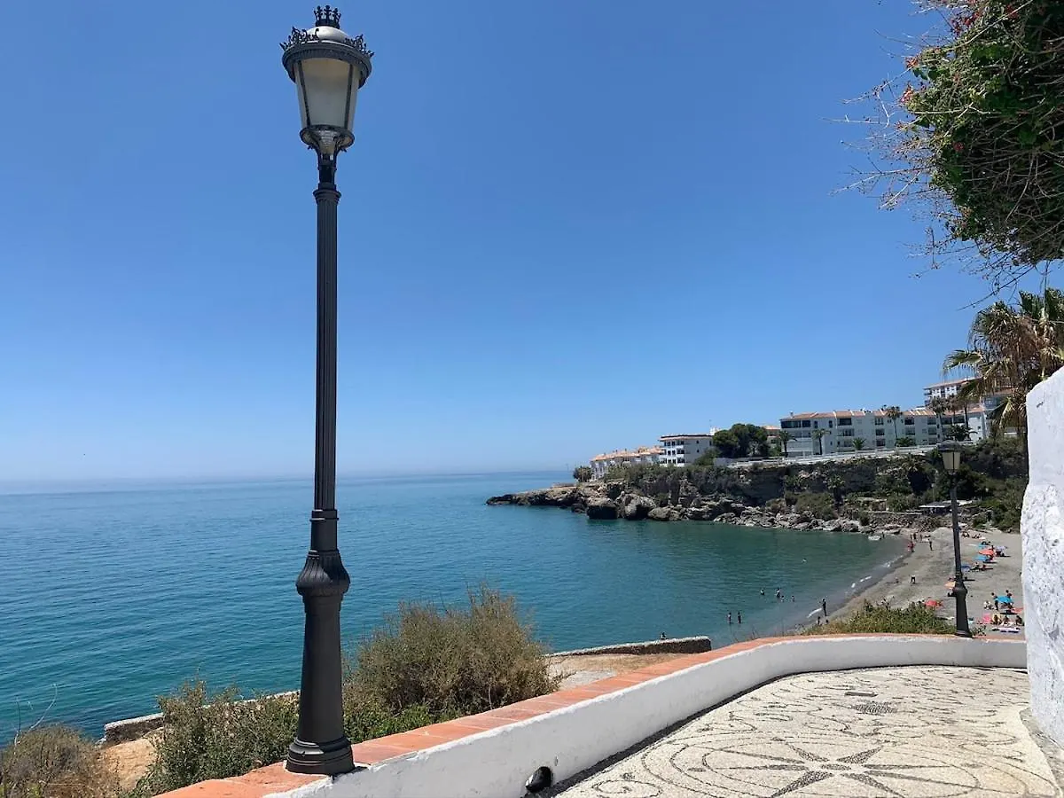 Apartment For Two In The Heart Of Nerja Spain